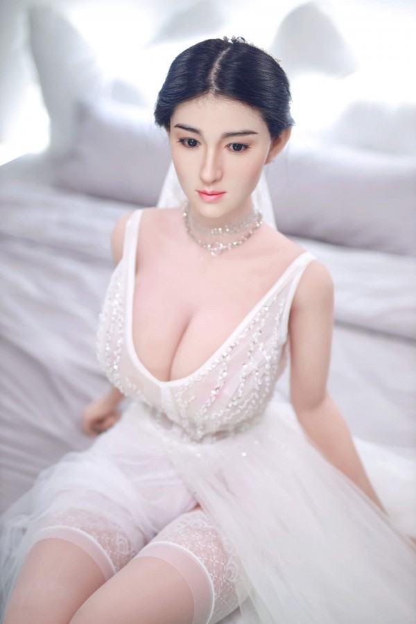 164cm Silicone Head and implanted hair Gia